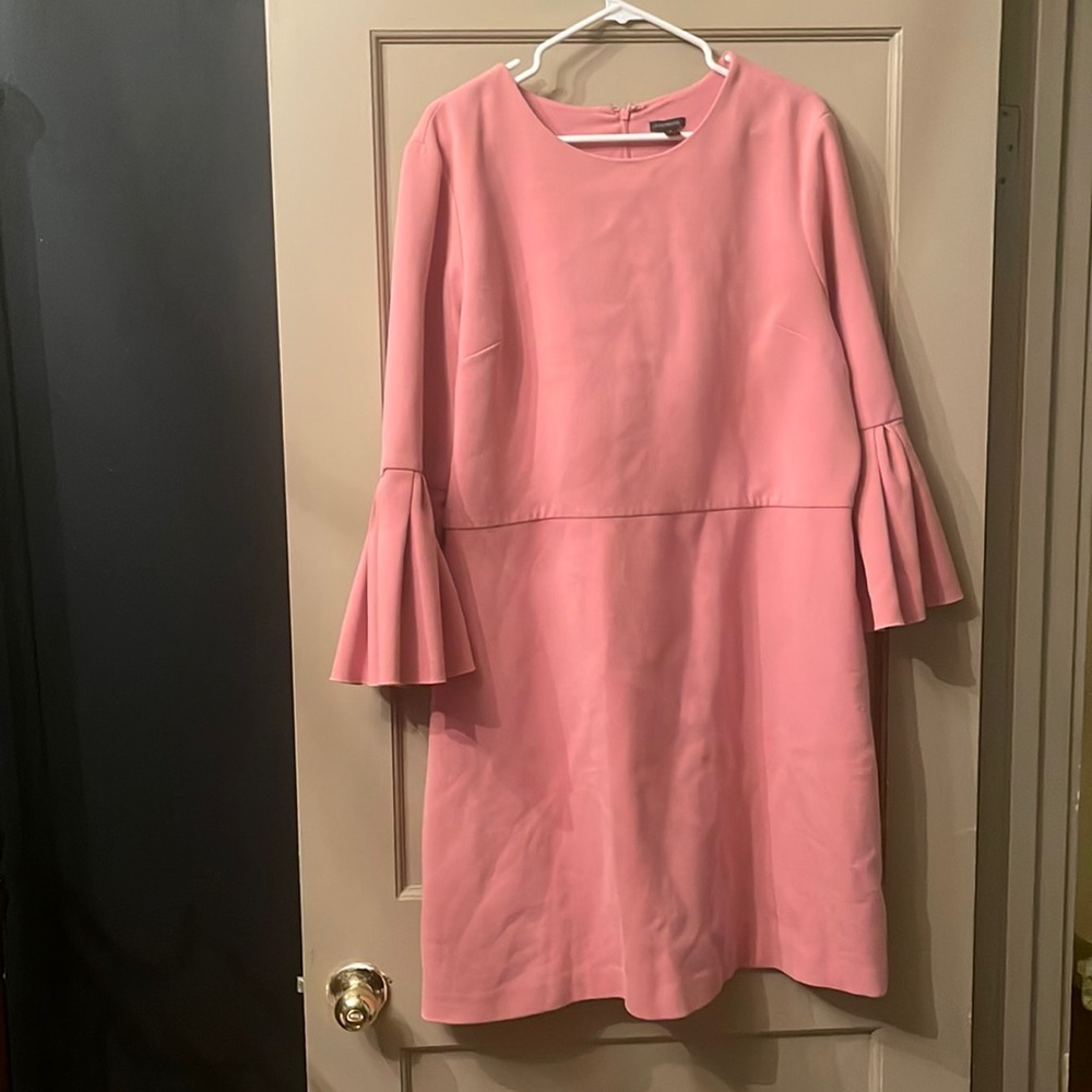 Ann Taylor bell sleeve dress